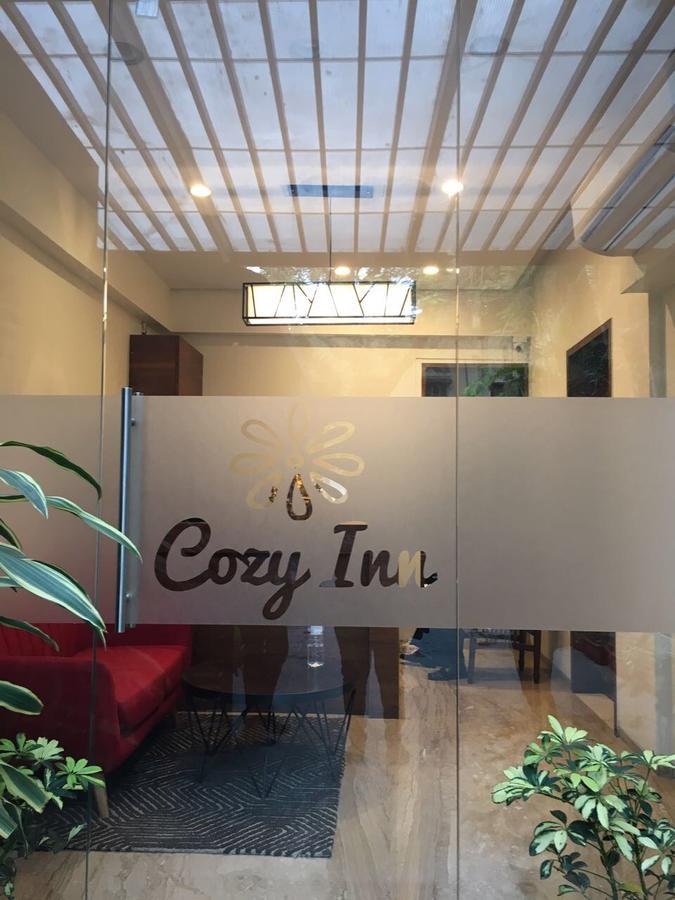 Hotel Cozy Inn プネ エクステリア 写真